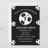 7歳の誕生日パーティー サッカー 黒 少年 スポーツ 招待状 (正面)