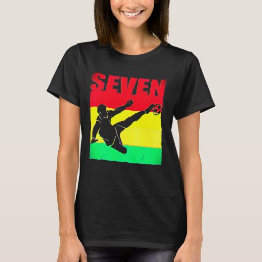 7歳の誕生日 サッカー好きな少年少女へ Tシャツ (正面)