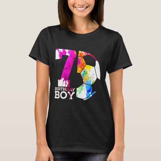 7歳の誕生日 サッカー少年 7歳の誕生日おめでとう Tシャツ (正面)
