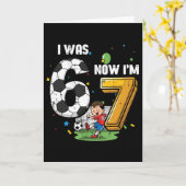 7歳の誕生日 6歳だったのに今は7歳 サッカー 6と7 メンズ おもしろグッズ カード (黄色い花)