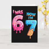 7歳の誕生日 6歳だったのに今は7歳 6から7へ 面白いデザイン カード (黄色い花)