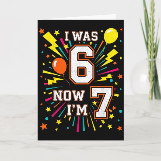 7歳の誕生日 6歳だったのに今は7歳 67 おもしろい子供 カード (正面)
