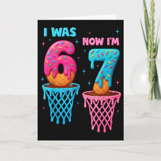 7歳の誕生日 6歳だったのに今は7歳 67 ミーム おもしろい カード (正面)