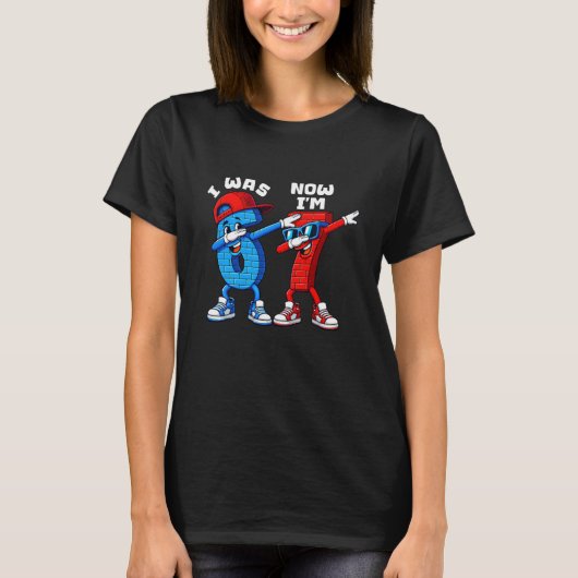 7歳の誕生日 6歳だった 今は7歳 6 7 面白いネタ キッズ Tシャツ (正面)