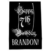 7番目の誕生日: ファンシー、スクリプエレガントト+名前をカスタムする ミディアムペーパーバッグ (裏面)