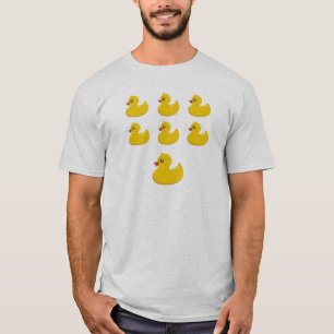 7羽のおもしろいで黄色いゴム製ダッキーのアヒル Tシャツ