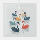 7羽の白鳥が泳ぐ切り抜きステンシルスタイル7 ガラスオーナメント (正面)