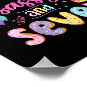 7誕生日ガールスウィートサッシーと7ドーナツ7アイ ポスター (角)