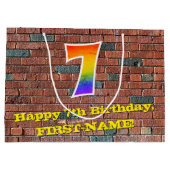7誕生日:おもしろい、グラフィティインスパイアレインボー7 ラージペーパーバッグ (裏面)