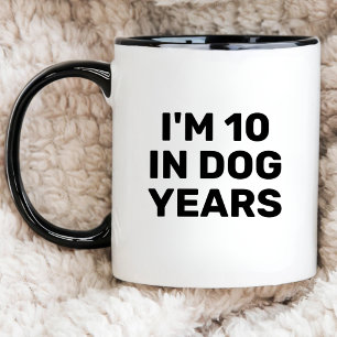 70おもしろい誕生日私は犬の年で10年の愛犬家 マグカップ