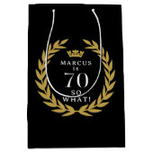 70だから何おもしろいローレルリースクラウン70誕生日 ミディアムペーパーバッグ (正面)