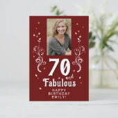 70と素晴らしい葉の赤70誕生日写真 カード (スタンド正面)