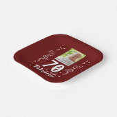 70と素晴らしい葉の赤70誕生日写真 ペーパープレート (傾斜あり)