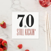 70とStill Kickin'誕生日パーティナプキン スタンダードカクテルナプキン (インサイチュ)