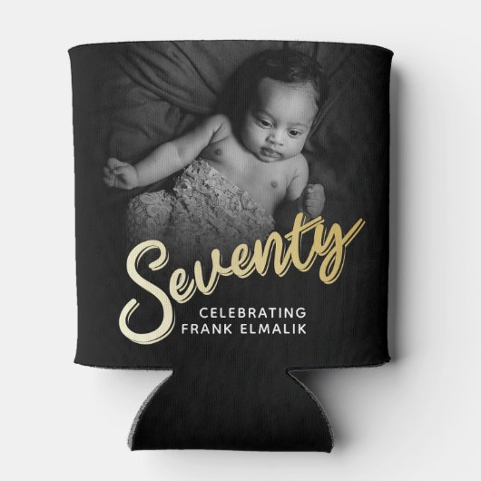 70のスクリプト金ゴールド70の誕生日の写真 缶クーラー (裏面)