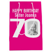 70の写真で0ピンクの白い誕生日抱き枕 ミディアムペーパーバッグ (正面)