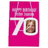 70の写真で0ピンクの白い誕生日抱き枕 ミディアムペーパーバッグ (裏面)