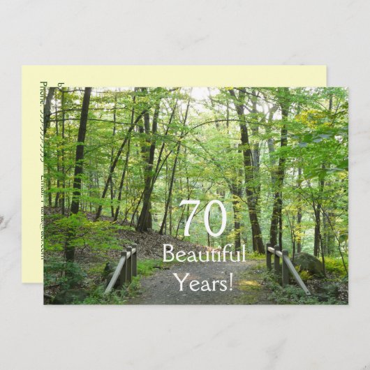 70の美しい年! -誕生日+森林橋 招待状 (正面/裏面)