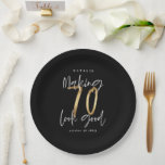70を良く見せる金ゴールド誕生日パーティー ペーパープレート<br><div class="desc">70良い外観を作る金ゴールド効果誕生日パーティー紙プレート。グラフィックモダンパーティーデザイン。</div>