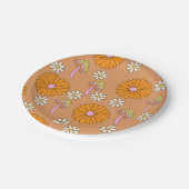 70年代のオレンジのデイジーとキノコに戻る ペーパープレート (アングル)