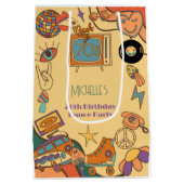 70年代のレトロなグルービー大人の誕生日に戻る ミディアムペーパーバッグ (裏面)