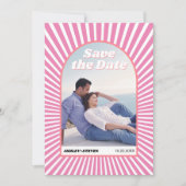 70年代のレトロなピンクのインスパイアスン結婚レイ セーブザデート (正面)