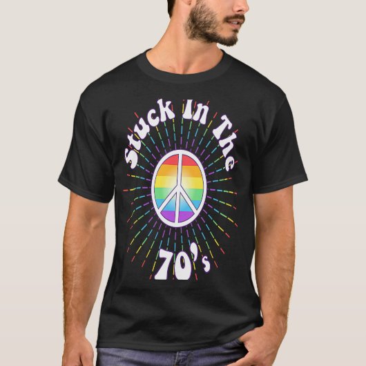 70年代のレトロ平和70年代の花のポー Tシャツ (正面)