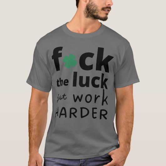 70年代の女性のようにもっと働け Tシャツ (正面)