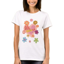 70年代の花柄ハート All You Need Is Love かわいいグラフィック