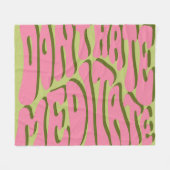 70年代レトロめい想ポスターやる気を起こさせる フリースブランケット (正面(横))