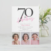 70才おめでとう ピンクのスクリプト 3枚の写真 誕生日パーティー 招待状 (スタンド正面)