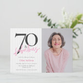 70才のお誕生日おめでとう フォト ピンク スクリプト 招待状 (スタンド正面)