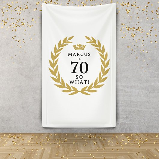 70歳なのに何? 面白い月桂樹の花冠 クラウン 70歳の誕生日 横断幕