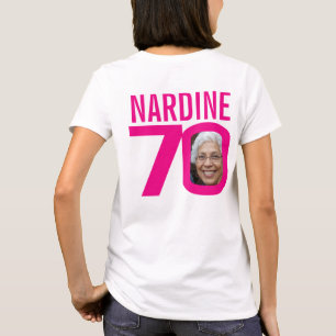70歳の誕生日のピンクの名前をカスタムすると写真テンプレート Tシャツ