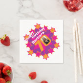 70歳の誕生日の写真と名前ピンクスターナプキンス スタンダードカクテルナプキン (インサイチュ)