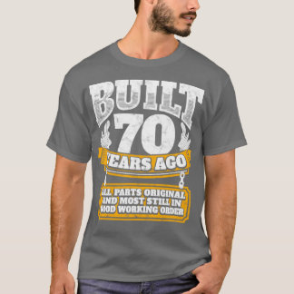 70歳の誕生日ギフトアイディア70年前に建てられた Tシャツ