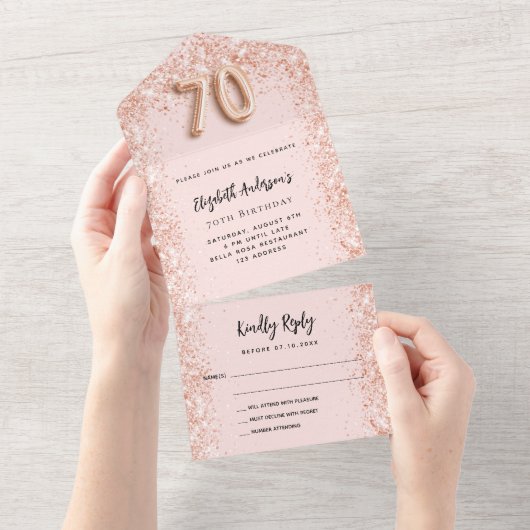 70歳の誕生日バラ金ゴールド赤面スパークルパーティーRSVP オールインワン招待状 (貼ってはがせる)
