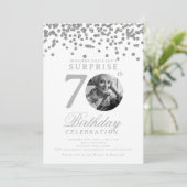 70歳の誕生日パーティーおめでとう シルバー コンフェティ 招待状 (スタンド正面)