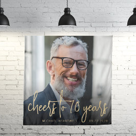 70歳の誕生日パーティー写真 ゴールドスクリプト チェアーズ タペストリー