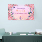 70歳の誕生日ピンクのスミレ園花模様かわいい鳥 横断幕 (トレードショー)