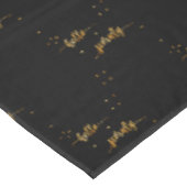 70歳の誕生日ブラック金ゴールドこんにちは70タイポグラフィ テーブルクロス (アングル)