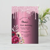 70歳の誕生日ブルゴーニュのピンクのグリッタードリップ花模様 招待状 (スタンド正面)