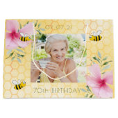 70歳の誕生日ミツバチのハチの花の写真 ラージペーパーバッグ (正面)