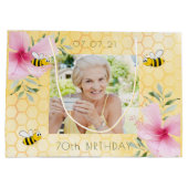 70歳の誕生日ミツバチのハチの花の写真 ラージペーパーバッグ (裏面)
