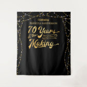 70歳の誕生日写真用背景 黒と金 タペストリー (正面)