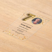 70歳の誕生日金ゴールドの写真スター澄ん アクリル招待状 (レイダウン)