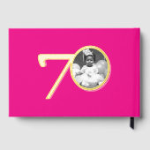 70歳の誕生日2枚の写真ホットピンク金ゴールド ゲストブック (裏面)