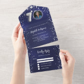 70歳の誕生日 ネイビーブルーの写真 銀の星 RSVP オールインワン招待状 (貼ってはがせる)