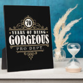 70歳の誕生日 (70年間ゴージャスに生きてきた) フォトプラーク (側面)