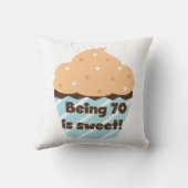 70甘い誕生日のTシャツおよびギフトですであることは クッション (裏面)